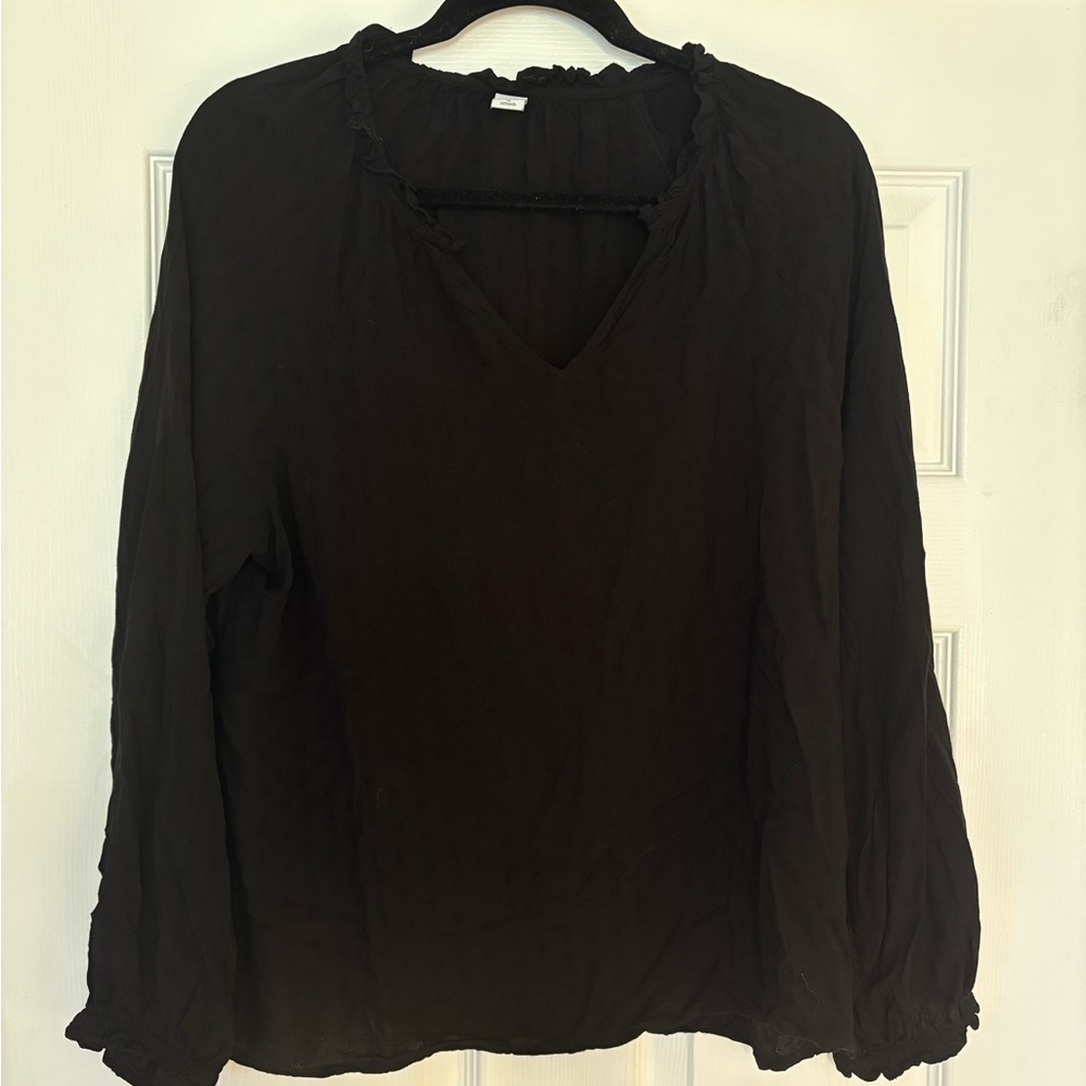 Medium‎ Old Navy Black Women's Blouse